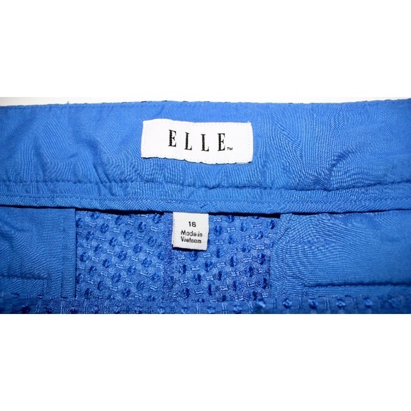 Elle Scalloped Hem Blue Textural Summer Shorts - Picture 2 of 3